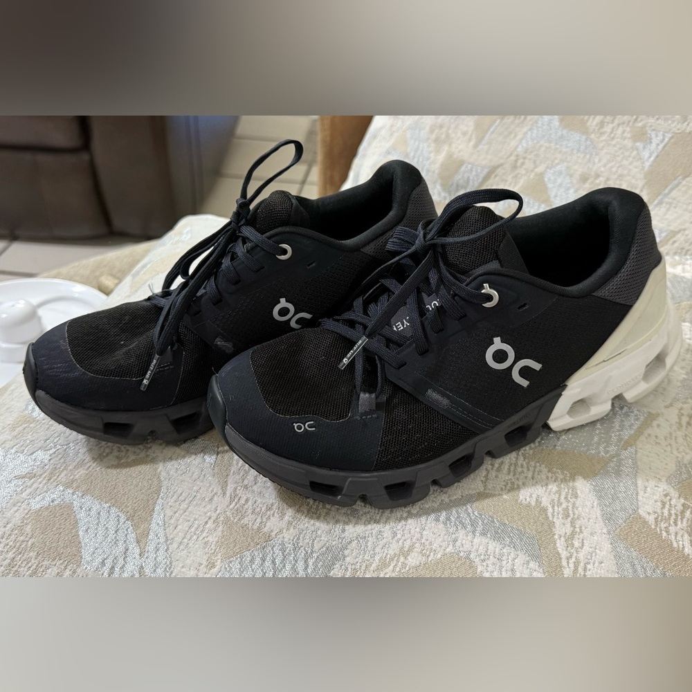 On Running Dual-Tone Athletic Shoes